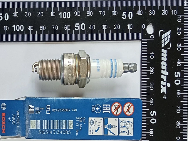 Свеча зажигания Bosch WR7DC OHV