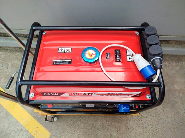 Генератор бензиновый BRAIT BR6500CU