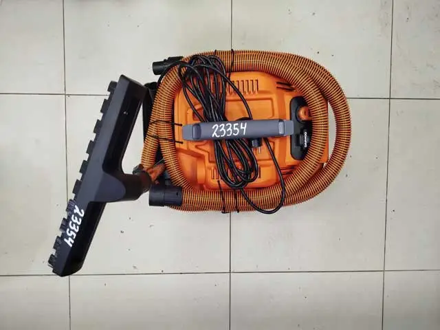 Пылесос c розеткой DAEWOO DAVC 2000S