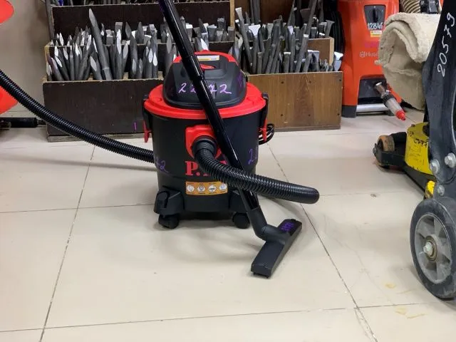 Пылесос PIT PVC 15-C